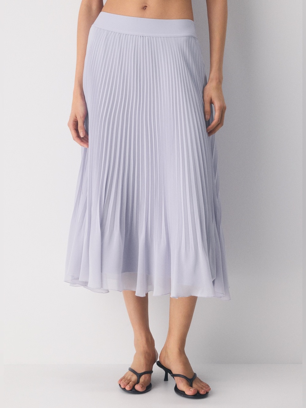 Aritzia Wilfred Twirl Pleated Skirt